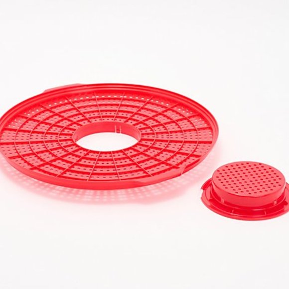 Set of 2 Heat & Serve Multi Purpose Strainers - Picture 2 of 3